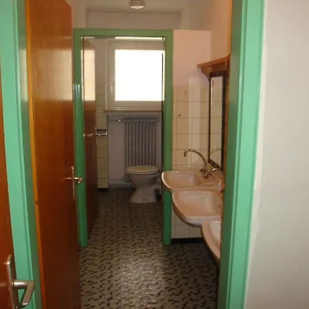 Hostel Dingolfinger Haus