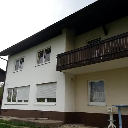 Hostel Dingolfinger Haus Schöfweg