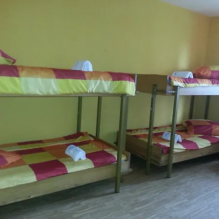 Dingolfinger Haus Hostel *